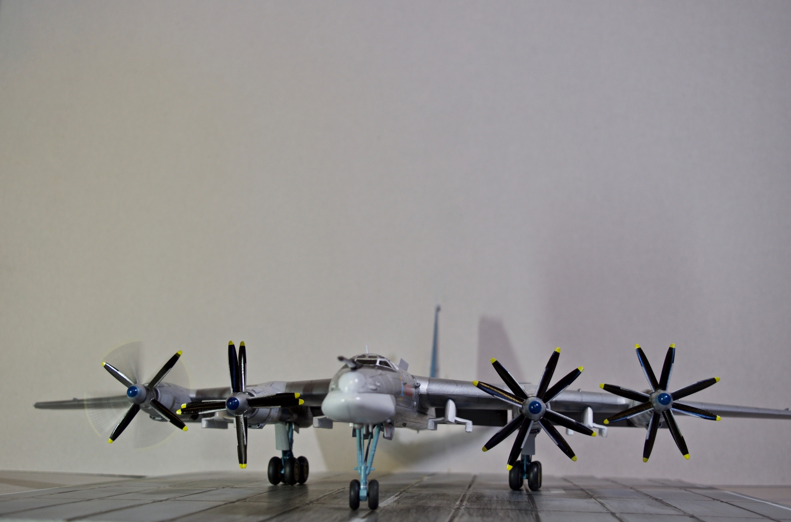 Tu-95MCM - Ready for Inspection - Aircraft - Britmodeller.com