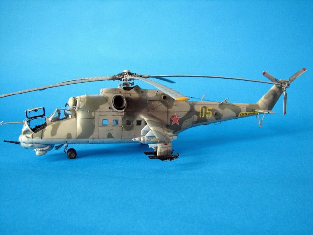 Ми-24Д "Винтокрылый крокодил"