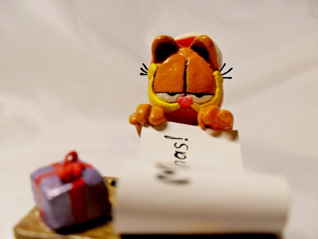 Новогодняя подставка с Гарфилдом