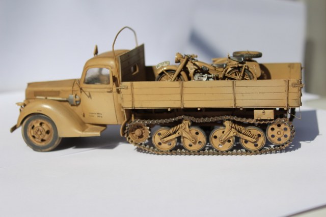 V3000S/SS M (Sd.Kfz.3b) Maultier