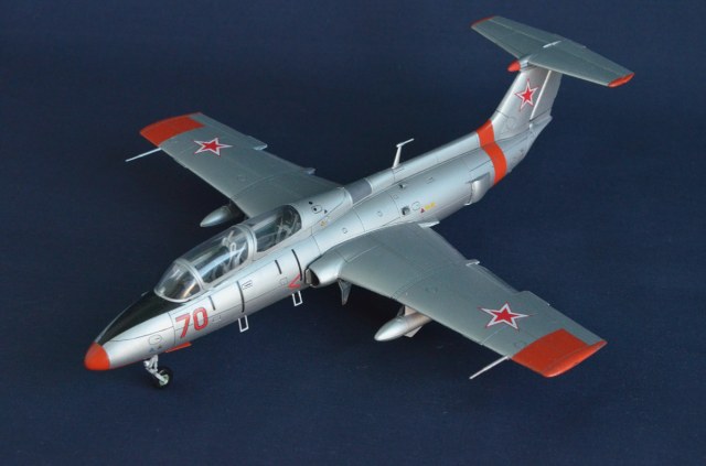 Л-29 Дельфин