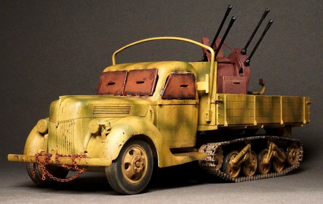 V3000S/SS M (Sd.Kfz.3b) Maultier w/Flak 38