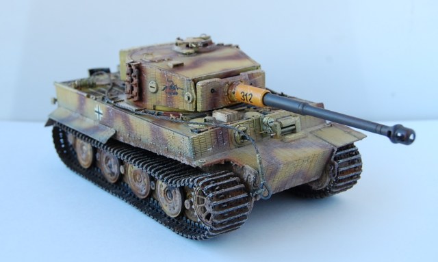 Тигр с номером 312