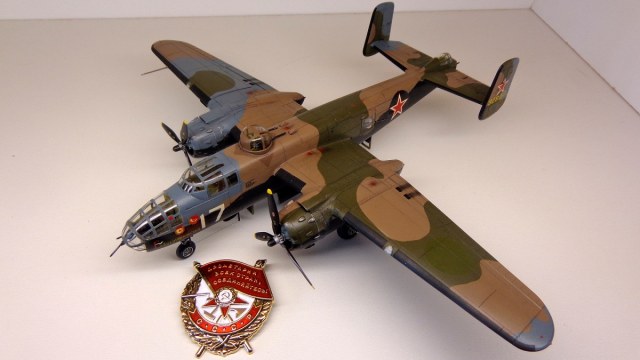 Б-25 198-го ГвБАП 4-й ГвБАД 4-го ГвАК ДД 18-й ВА