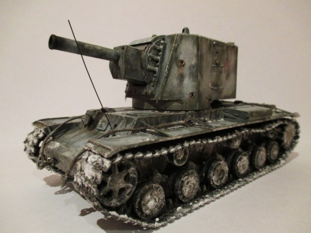 КВ-2 с ранней башней "зимний"