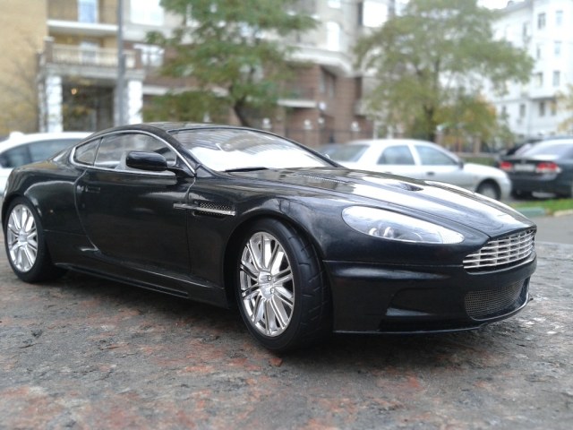 Aston Martin DBS
