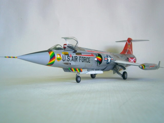 F-104 C  STARFIGHTER    " U.S. AIR  FORCE"