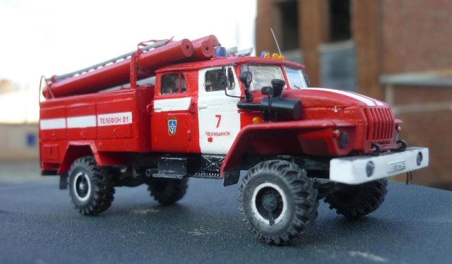 АЦ 3,0-40 (Урал-43206)