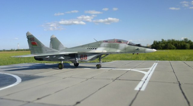 МиГ-29УБ (9-51) Б.Н 68