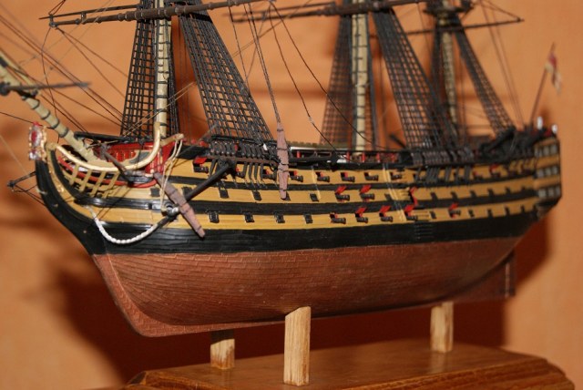 H.M.S. Victory (REVELL) 1/225