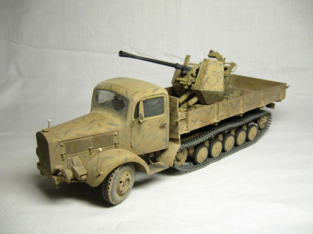 Mercedes L4500R Maultier с 3.7 cm Flak.37