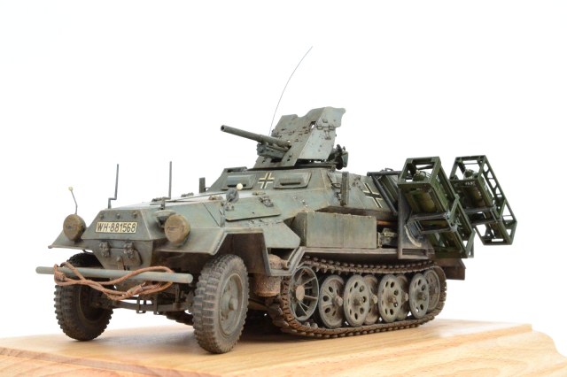 Sd.Kfz.251/10 AUSF B "Hanomag"