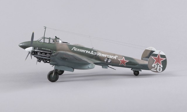 Пе-2, Звезда, 1:48