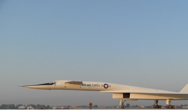 ХВ- 70 " Валькирия" Трехмаховое чудо.