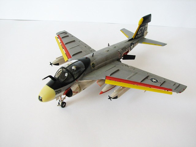 EA-6A "Палубный нарушитель"