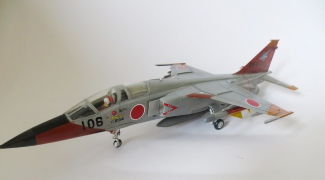 Mitsubishi T-2(K)