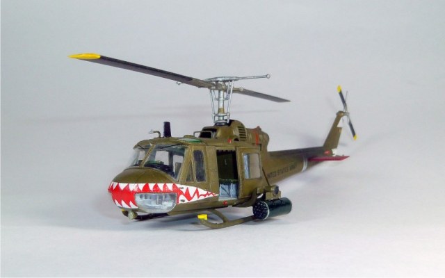 Bell UH-1C "Gunship"