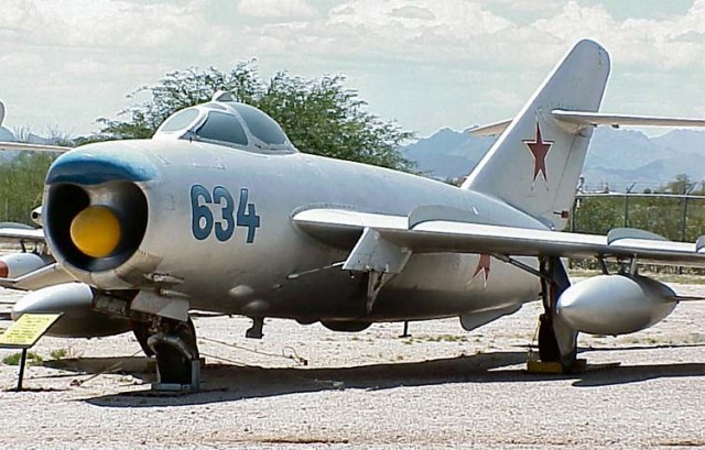 mig17pf-10.jpg