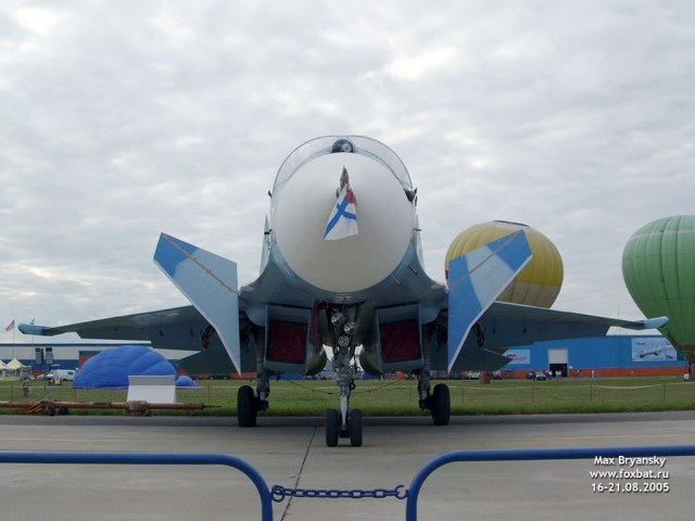 sukhoi048.jpg