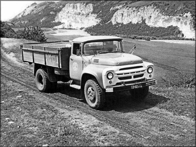 ZIL_130(2).jpg