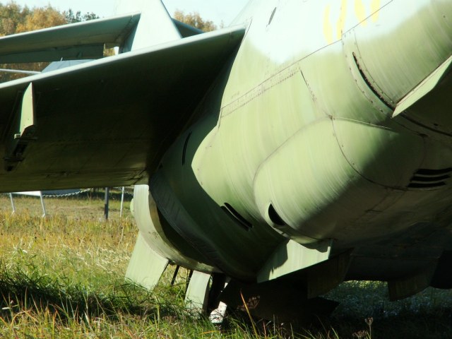 Yak-36-037.jpg