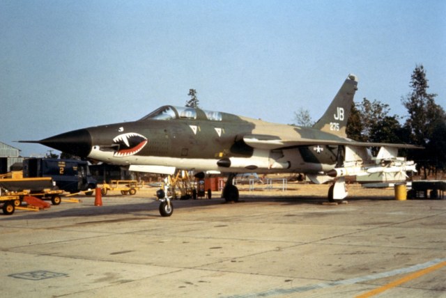 F-105G_17th_TFS_with_six_missiles_c1972.jpg