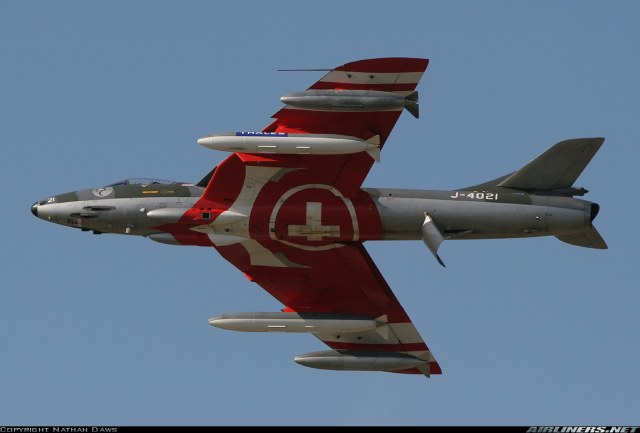 Hawker Hunter FGA.9 Patrule Swisse.jpg