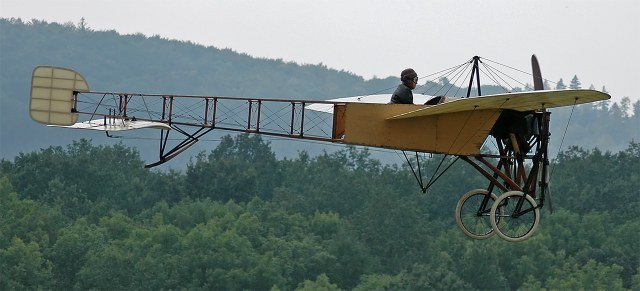 Bleriot_XI_Thulin_1.jpg