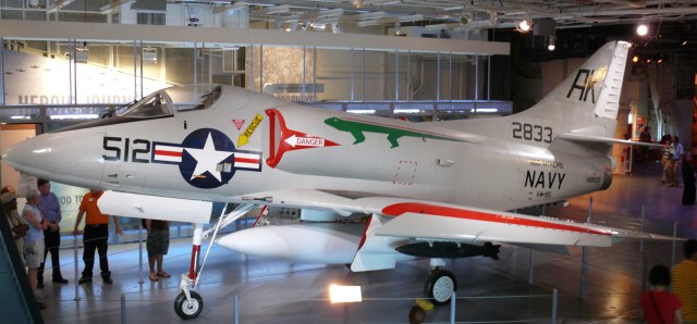 Douglas_A4_Skyhawk_3.jpg