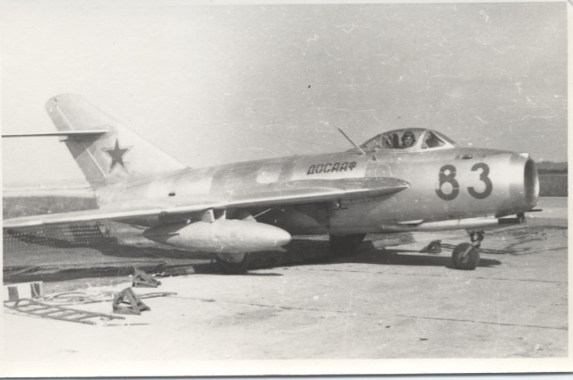 МиГ-17 №83 КУАЦ.png