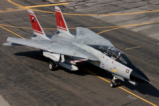 164603 F-14D VF-31 4 OCT 06 GEOFF LEBARON.jpg