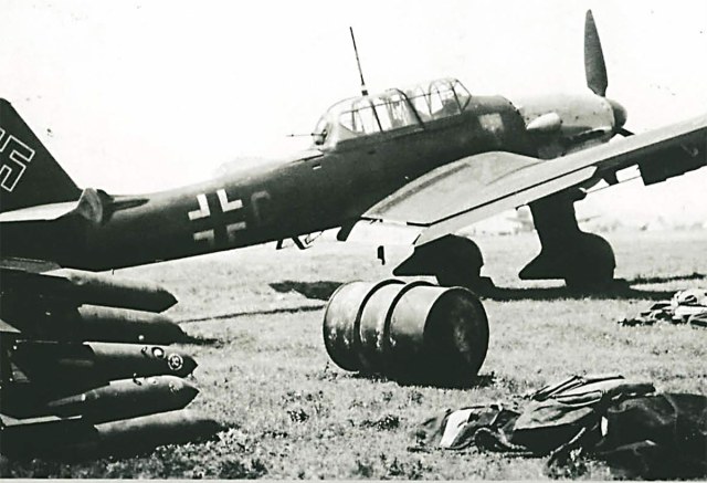 ju872.jpg