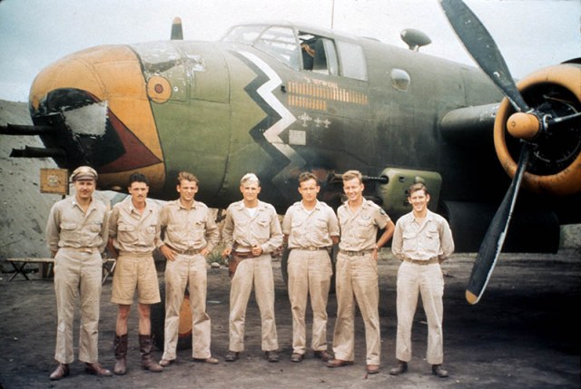 b-25_498bs_10_11.jpg