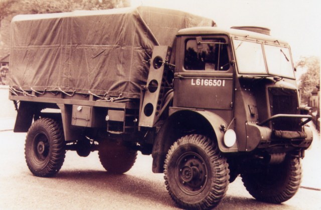 bedford-qlw-3ton-4x4-winch-tipper.jpg