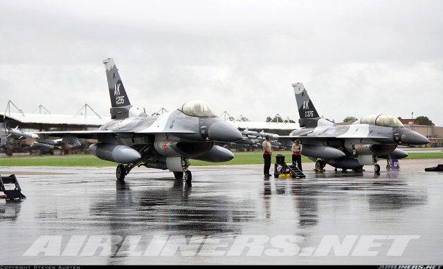 F-16C AK 86-0295, 87-0375.jpg