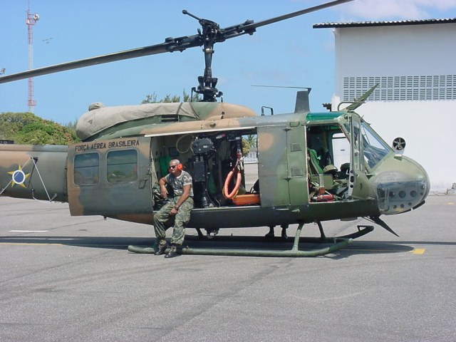 UH-1-Huey-2-XWUYFDQJ4C-1024x768.jpg