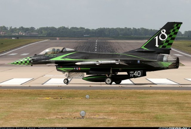 General_Dynamics_F-16A_ADF_Fighting_Falcon__401__-_Italy_-_Air_Force.jpg