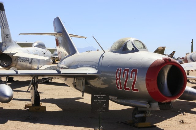 MIG-15.JPG