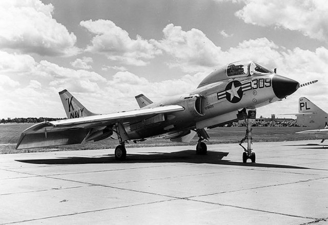 F7U-3-BuNo-129620.jpg