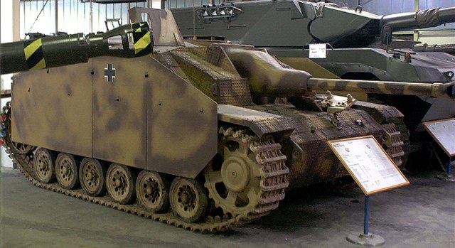 StuG_III_G_1_sk.jpg