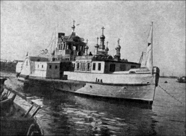 plavuchii-hram-svyatitel-nikolai-chudotvorec-rsdz  2.jpg