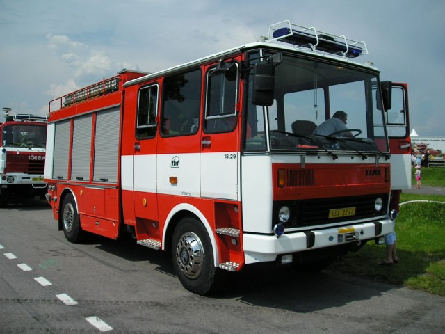 LIAZ_CAS_25,_SDH_Karosa.JPG