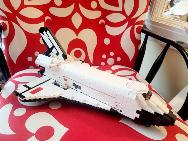 i-turned-my-discovery-7470-into-the-forgotten-soviet-buran-v0-g13yax1r065d1.webp