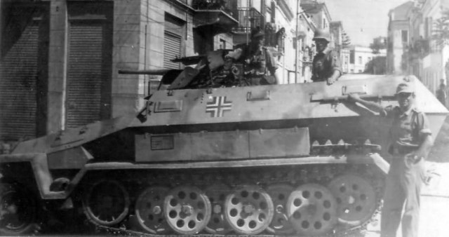 SdKfz_251-10_Ausf_A_Italy_1944 а.jpg