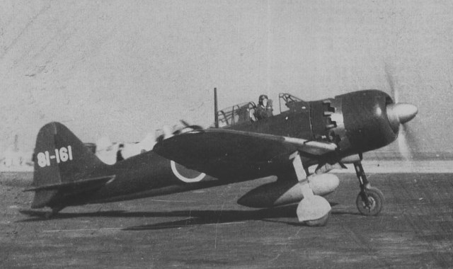 A6M5-M52-210af+s.jpg