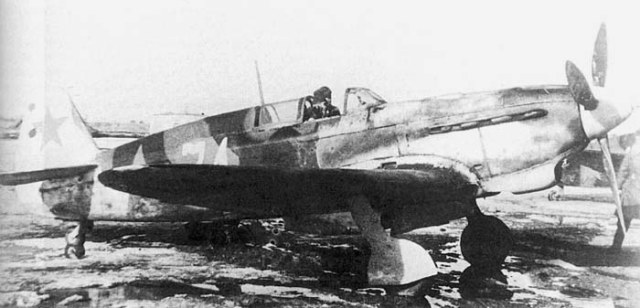 yak7b-6.jpg