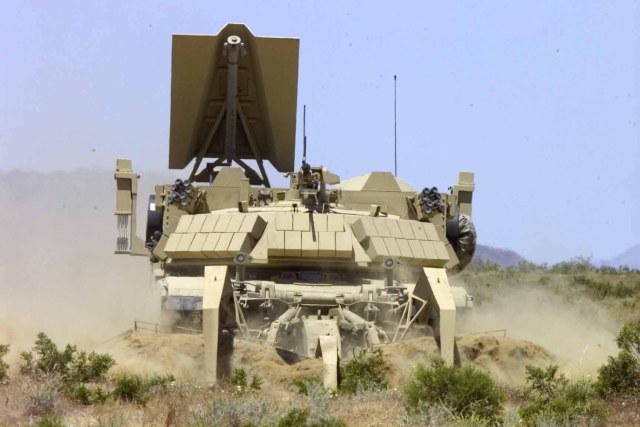 M1 Assault Breacher Vehicle 10.jpg