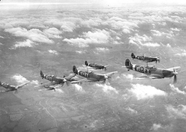 Spitfire-MkIX-RAF-611Sqn-FYF-FYR-FYJ-FYY-FYB.jpg
