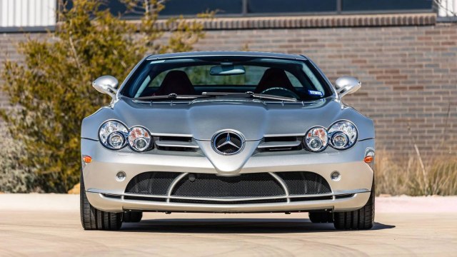 2005-mercedes-slr-mclaren-front-2.jpg