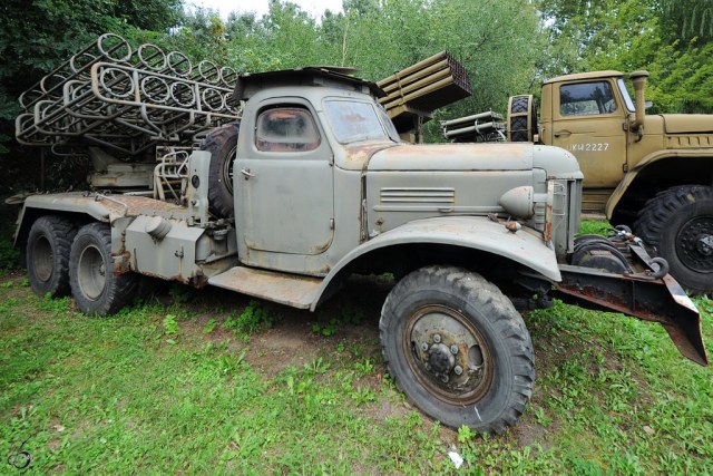 ein-mobiler-raketenwerfer-bm-31-katjuscha-139308.jpg
